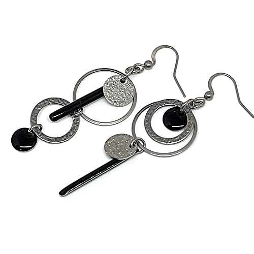 Boucles d'oreilles asymétriques sequins émaillés noir – acier inoxydable