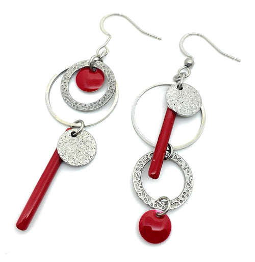 Boucles d'oreilles asymétriques sequins émaillés rouge – acier inoxydable