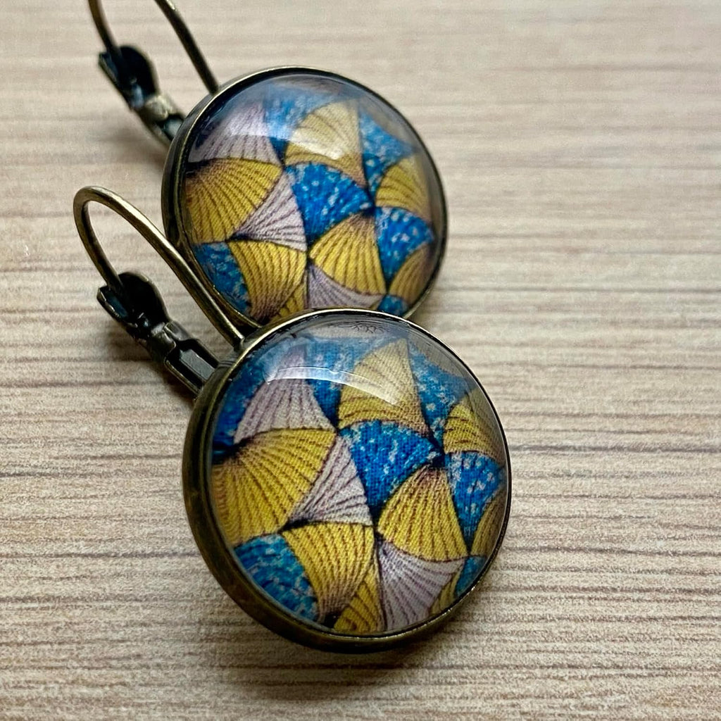 Boucles d’oreilles motifs wax – dormeuse bronze
